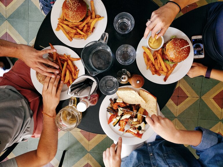 Mukbang : Un nouveau phénomène international