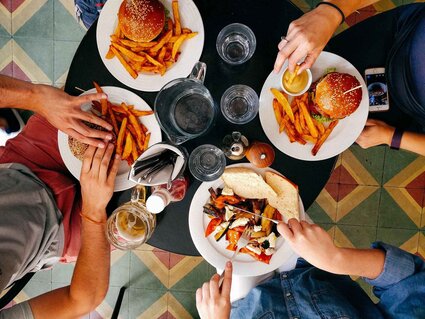 Post-confinement : comment soutenir les petits restaurants ?